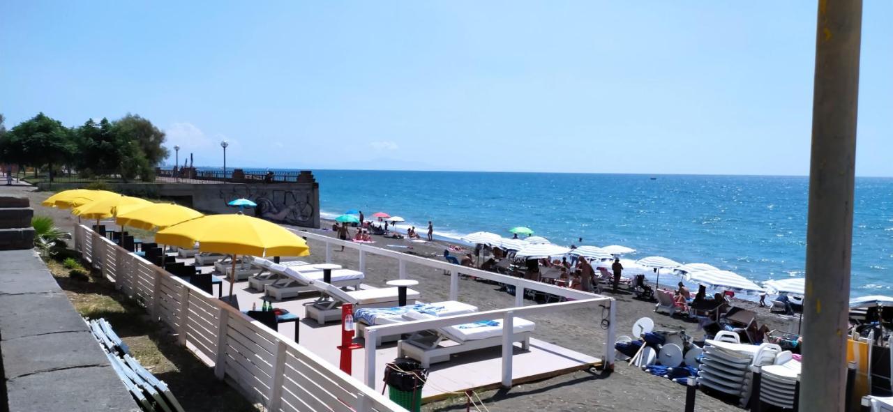 Holiday Home Casa Vacanze Salerno Exterior photo