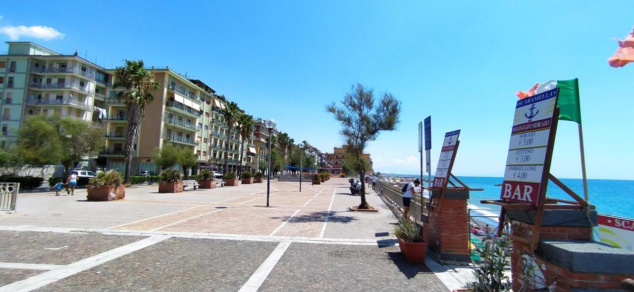 Holiday Home Casa Vacanze Salerno Exterior photo